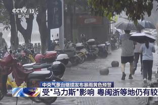 记者：价格太高+位置需求不大，拜仁无意冬窗签下帕利尼亚